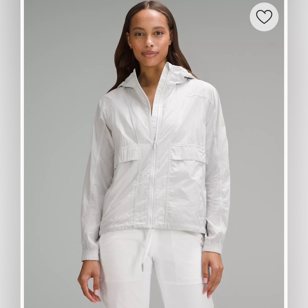 Lululemon Hood Lite Jacket in Light Vapor, Size 8